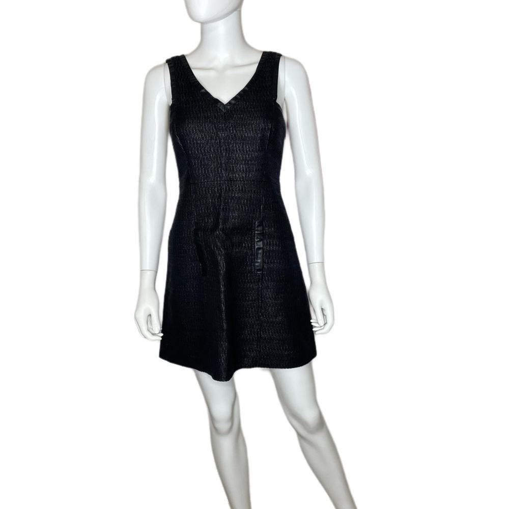 Tibi New York Women's Black Texture w/ Leather Trim V-Neck Sleeveless Dress sz 2